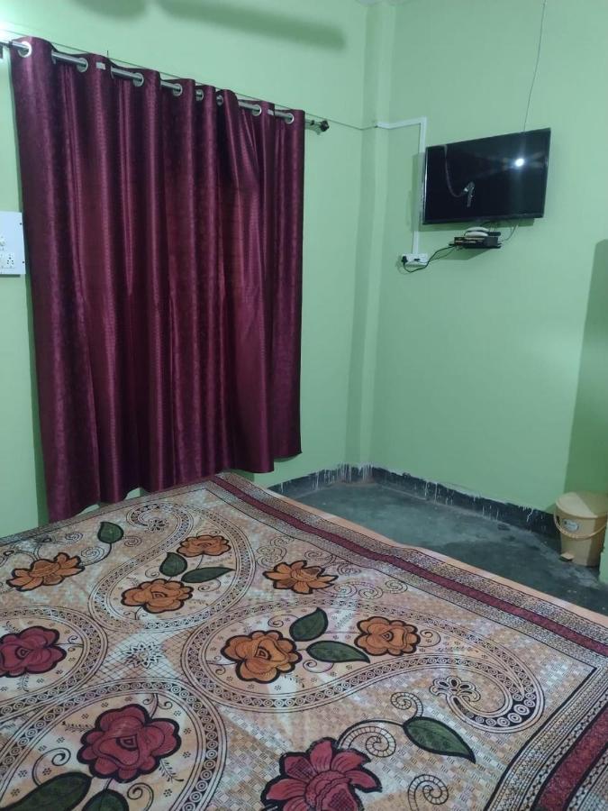 Oyo 83936 Chaudhary Guest House Bulandshahr Luaran gambar