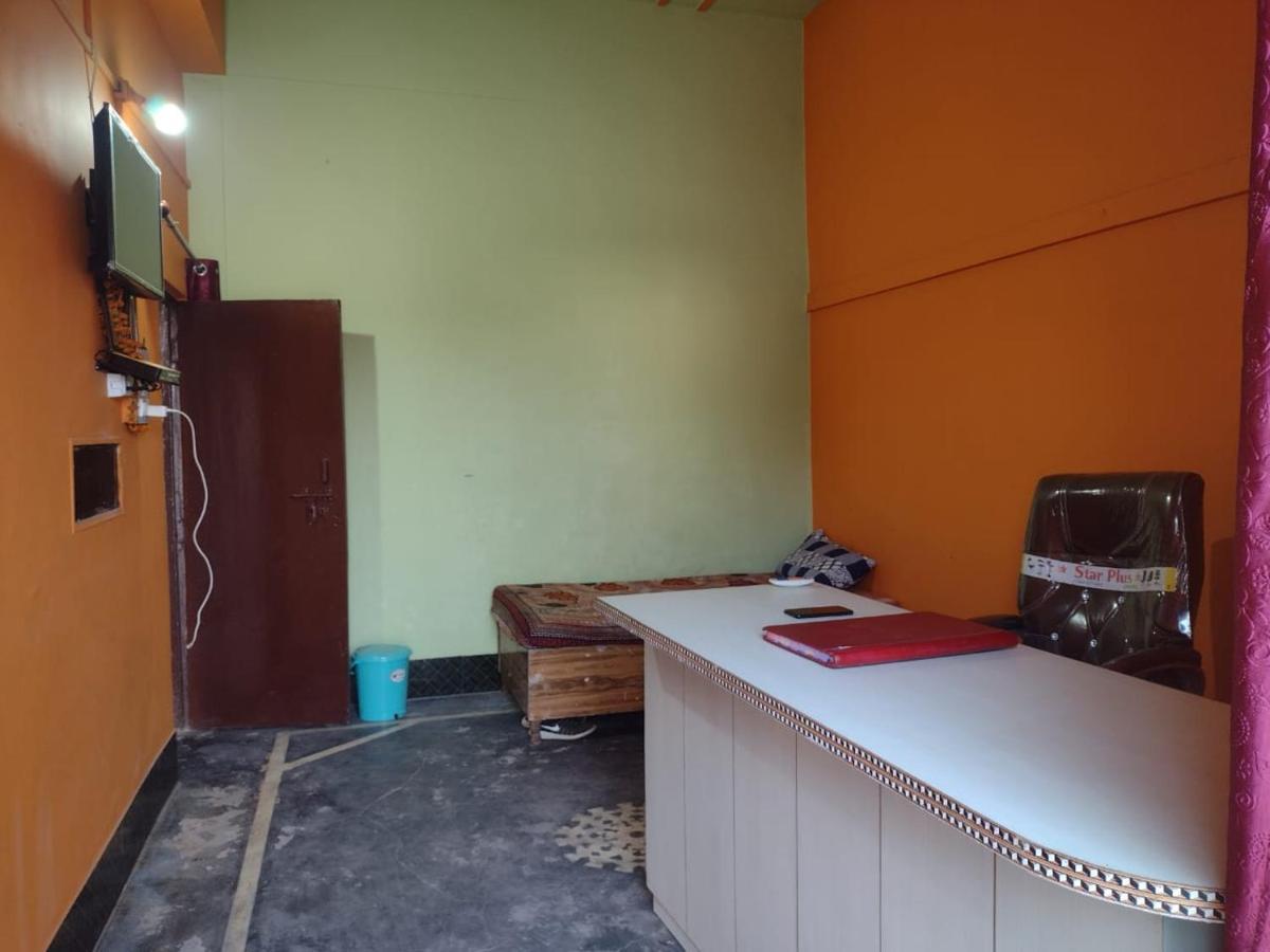 Oyo 83936 Chaudhary Guest House Bulandshahr Luaran gambar
